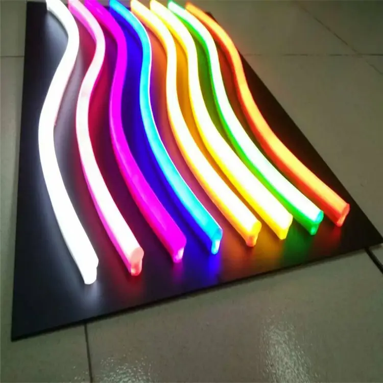 Led néon flex Ce Rohs Certification bande de néon menée par PVC/Silicone mini rvb/couleur simple de bande menée par néon flex