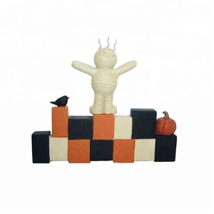 Créateur, dont la main artisanat ornements résine halloween figurines - Product Image 3