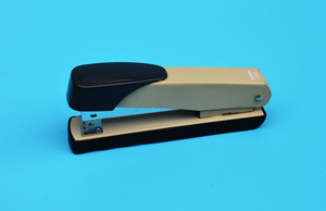 Usine professionnelle de haute qualité bureau <span class=keywords><strong>papier</strong></span> <span class=keywords><strong>agrafeuse</strong></span> - Product Image 3
