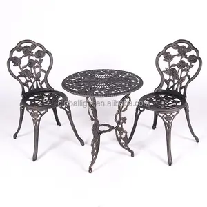 Kunden spezifisches Aluminium guss Garten metall Bistro Set Bronze Rose Carving Metallic Tisch und Stuhl für heißen Verkauf