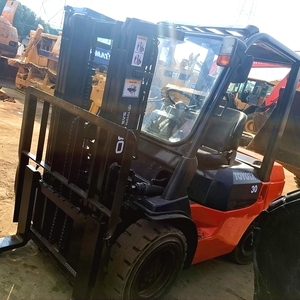 Carretilla elevadora usada TOYOTA FD30 de alta calidad, a la venta - Product Image 4