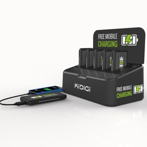 TANK Power Bank 5000mAh Station d'accueil noire avec câble MFi - Product Image 1