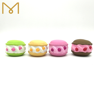 2023 <span class=keywords><strong>biscotti</strong></span> di amaretto in lattice di gomma all'ingrosso squeaky dog pet squeaky chew cake toys - Product Image 2