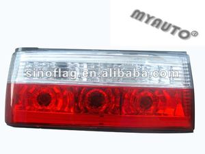 Feu arrière halogène CRYSTAL NEUF pour E30 <span class=keywords><strong>MYAUTO</strong></span> 12V Certifié E-MARK - Product Image 2