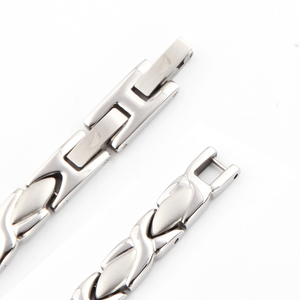 2025 classique câlin et baiser Design titane acier logo personnalisé réglable collier Bracelet ensemble avec <span class=keywords><strong>4</strong></span> en 1 entièrement magnétique - Product Image 6