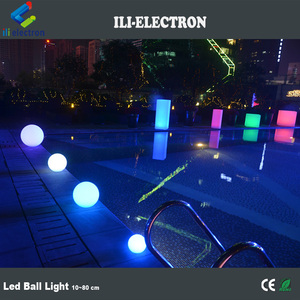 Village de vacances piscine Led Boule Flottante - Product Image 4