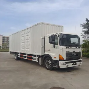 판매를 위한 대중적인 일본 HINO 4X2 밴 운송업자 포좌 고품질 18 톤 300HP 수송 트럭 포좌