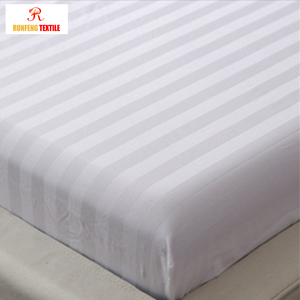 Durable dans l'utilisation de Satin bande lit bug matelas protecteur - Product Image 2