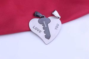 Colgante de acero inoxidable con forma de corazón <span class=keywords><strong>para</strong></span> hombre y mujer, collar de rompecabezas <span class=keywords><strong>para</strong></span> parejas, regalo colorido <span class=keywords><strong>para</strong></span> enamorados, joyería al por mayor - Product Image 4