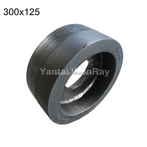 Prezzo di fabbrica 300x125 SM pneumatico solido, stampo speciale su pneumatici per rimorchi aeroportuali - Product Image 2