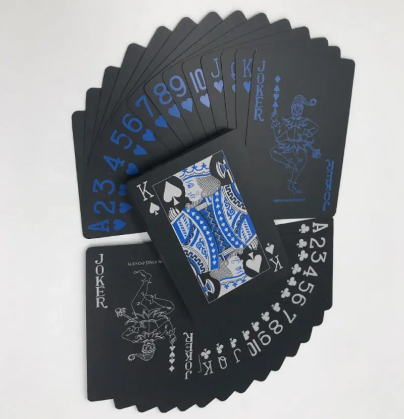 1 Set Cool Black Waterproof Plastic PVC Playing Cards純粋な色CloseアップMagic Cards Game Poker Card Board Games Hot