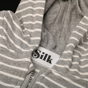 OEM Design Custom End pieghevoli in tessuto satinato lucido tessuto <span class=keywords><strong>etichette</strong></span> Tag con il Logo del marchio di tessitura - Product Image 2