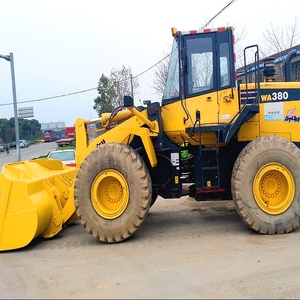 Cargador frontal usado Komatsu WA380 de origen japonés con componente de motor central - Product Image 1