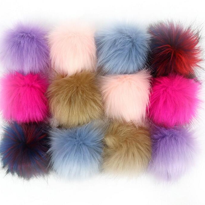 Помпоны из искусственного лисьего меха