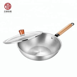 กระทะจีนเคลือบไทเทเนียมคุณภาพเยี่ยม ขนาด 32 ซม. สำหรับใช้ในครัว - Product Image 3
