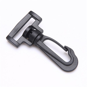 En gros plastique noir boucle <span class=keywords><strong>émerillon</strong></span> mousqueton pour sac - Product Image 1