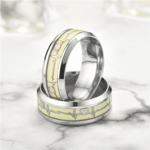 YWMT Anillo Luminoso de Acero Inoxidable Plateado con Diseño de Latido de Corazón, Brilla <span class=keywords><strong>en</strong></span> <span class=keywords><strong>la</strong></span> <span class=keywords><strong>Oscuridad</strong></span>, MANTU LQ004, Náutico, Unisex - Product Image 5