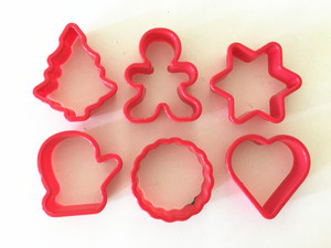 Petits <span class=keywords><strong>emporte</strong></span>-pièces de Noël en plastique de qualité alimentaire pour enfants - Product Image 3