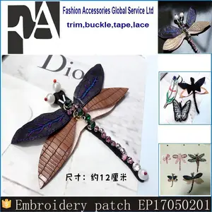Qiao — broderie libellule, le nouveau design de perles, techniques brodée et Style couture