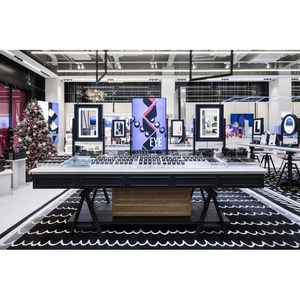 LUX ที่กำหนดเองที่มีคุณภาพสูงสีดำเครื่องสำอางเรือแจวที่มียืนแสดงคริลิค - Product Image 4