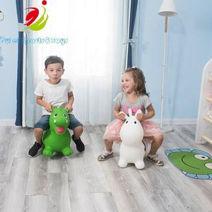 Enfants sautant lait <span class=keywords><strong>vache</strong></span> <span class=keywords><strong>gonflable</strong></span> animaux rebondissants trémie pleine d'entrain - Product Image 5