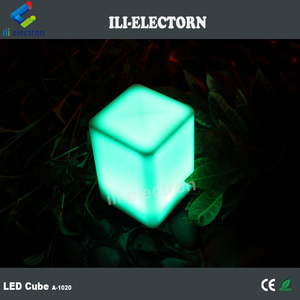 Pe البلاستيك مضيئة صغيرة مكعب شكل الجدول مصباح - Product Image 6