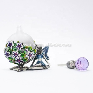 8ml Métal Ange Bouteille De <span class=keywords><strong>Parfum</strong></span> Vide Verre Bouteille D'huile Essentielle Rechargeable Décoration Attar Bouteilles #57367/57372 - Product Image 3