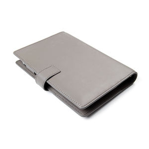 Cuaderno de Cuero Auténtico Recargable con Ranuras para Tarjetas y Soporte para Bolígrafo - Product Image 4