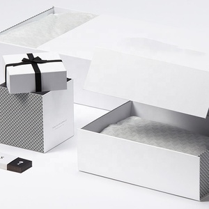 En gros fantaisie de luxe logo personnalisé blanc papier dur <span class=keywords><strong>mis</strong></span> en place 2 pièces rigide cadeau boîte bijoux emballage boîte d'emballage en carton boîte - Product Image 5