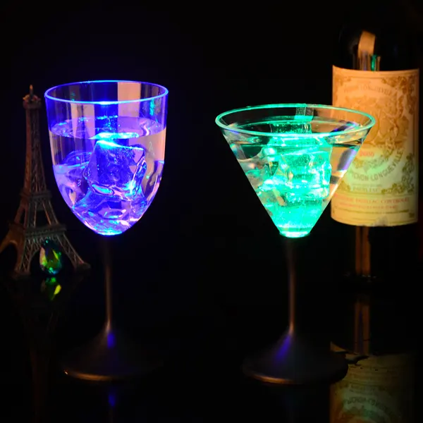 Cool Nieuwe Ontwerp Led Knippert Martini Glas 60Ml Glazen Met Licht