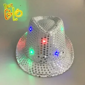 กิจกรรม Party LED Light Up Fedora หมวก