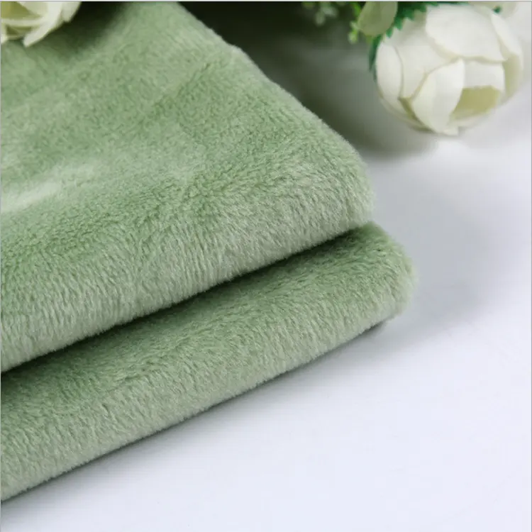 Ucuz fiyat çin tedarikçisi tekstil 100% Polyester Minky süper yumuşak kısa saç flanel peluş kumaş örgü kumaş battaniye