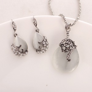 Usine Directement En Forme de Larme bijoux De Mariage Conceptions Chat Yeux Pierre Pendentif CZ Dubai Bijoux En Or Ensemble - Product Image 1