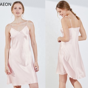 <span class=keywords><strong>Camicia</strong></span> <span class=keywords><strong>da</strong></span> <span class=keywords><strong>notte</strong></span> bianca lunga in Chiffon di raso <span class=keywords><strong>da</strong></span> donna abito Sexy Chemise <span class=keywords><strong>camicia</strong></span> <span class=keywords><strong>da</strong></span> <span class=keywords><strong>notte</strong></span> <span class=keywords><strong>da</strong></span> donna - Product Image 2