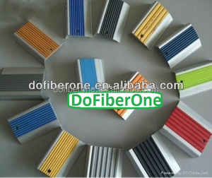 Profilo per Gradini in <span class=keywords><strong>Alluminio</strong></span> PVC con Inserto in Carburo di Silicio Nero Design Moderno - Product Image 6