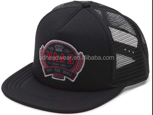 Porte-chapeaux muraux Flat Bill Snapback noir/blanc, casquette de camionneur avec corde - Product Image 4