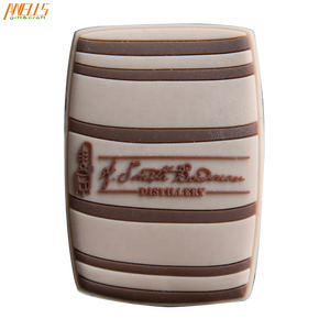 1日イベント用の便利なカスタマイズされた耐久性のあるマグネットスティックオンパッチ - Product Image 1