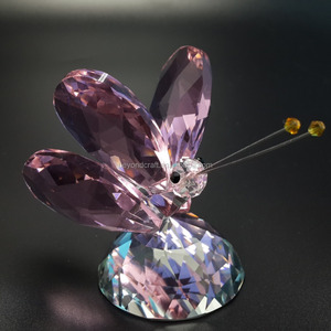 Figuritas de cristal de mariposa rosa brillante, regalos de boda para parejas nuevos para invitados - Product Image 2