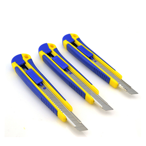 سكين الدفع لقطع ورق حائط متعدد الاستخدامات للسلامة قابل للسحب - Product Image 6