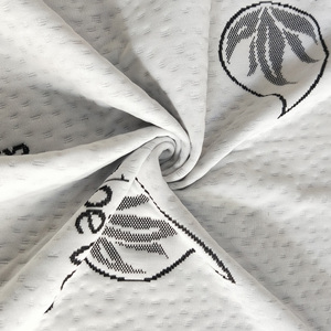 <span class=keywords><strong>Tissu</strong></span> cousu à matelas <span class=keywords><strong>blanc</strong></span>, étoffe 100% polyester, tissage <span class=keywords><strong>plissé</strong></span> 100%, <span class=keywords><strong>tissu</strong></span> Jacquard 100% Polyester pour literie - Product Image 2
