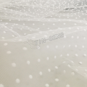 Bán Vải Tuyn Nhồi Bông Màu Trắng Cho Trẻ Em, Lưới Lưới Cổ Điển Với Các Lớp Chấm - Product Image 4