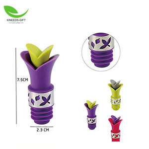 Tapones de silicona para botellas de vino, regalos de navidad ecológicos, con vertedor - Product Image 5