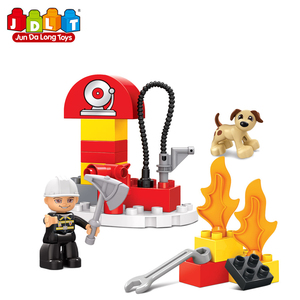 JDLT-Estación <span class=keywords><strong>de</strong></span> lucha contra incendios con luces y alarma para niños, juguete <span class=keywords><strong>de</strong></span> construcción <span class=keywords><strong>de</strong></span> plástico ABS, divertido y electrónico, 33 piezas - Product Image 2