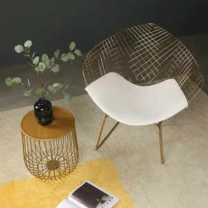 Yumuşak yastık ile oturma odası moda otel açık eğlence istiflenebilir demir tel elmas bertoia yemek sandalyesi