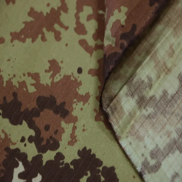 China Textil Nylon/Baumwolle Wasserdichte Ripstop Military Camouflage Stoff