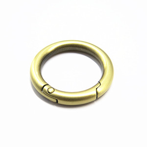 Anello di metallo <span class=keywords><strong>A</strong></span> Scatto Gancio Rotondi del Cerchio del Tipo <span class=keywords><strong>a</strong></span> <span class=keywords><strong>Molla</strong></span> Catenacci Chiude clip di Bloccaggio Moschettone - Product Image 3