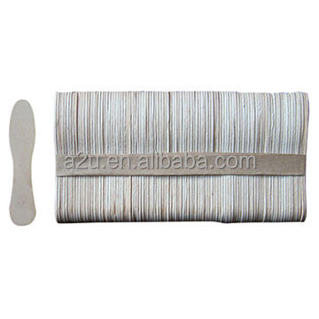 En vrac en bois bâtons de crème glacée pour popsicle