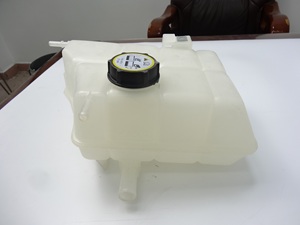 ZTR-sistema de refrigeración de piezas de coche, <span class=keywords><strong>sub</strong></span> tanque de agua para BT50 UK01-15350 - Product Image 5