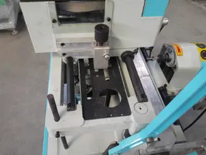 Машина для копирования алюминиевых профилей, машина для изготовления оконных алюминиевых рамок
