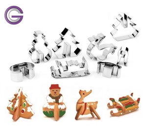 Ensemble de 8 <span class=keywords><strong>emporte</strong></span>-pièces/moules à biscuits en acier inoxydable 18/0 <span class=keywords><strong>3D</strong></span> pour Noël - Product Image 1